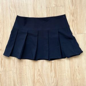 Forever 21 Black Pleated A-Line Mini Skirt - Size M